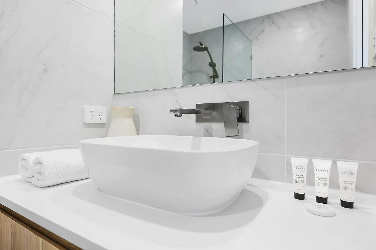 Vila New 3Br Burleigh Beach Townhome With Private Rooftop! Gold Coast