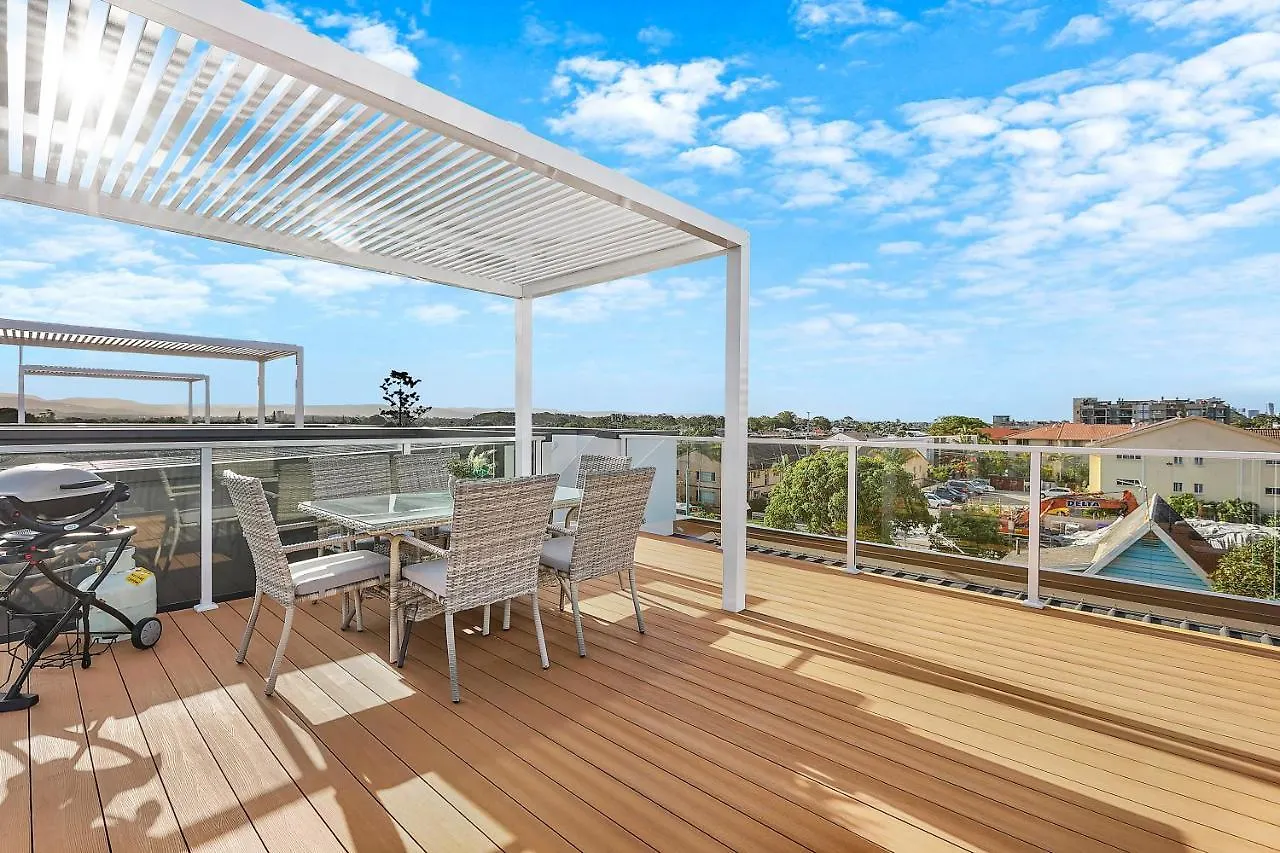Vila New 3Br Burleigh Beach Townhome With Private Rooftop! Gold Coast